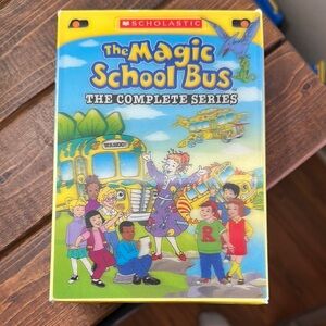 Scholastic The Magic School Bus Complete Series - Colorful Adventure